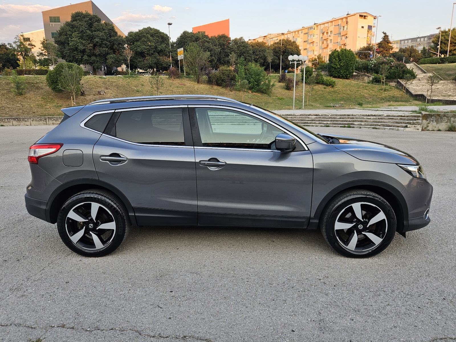 NISSAN QASHQAI 1,5 dCi • FULL OPREMA • TOP STANJE • JAMSTVO 12 MJESECI, fotografija 8