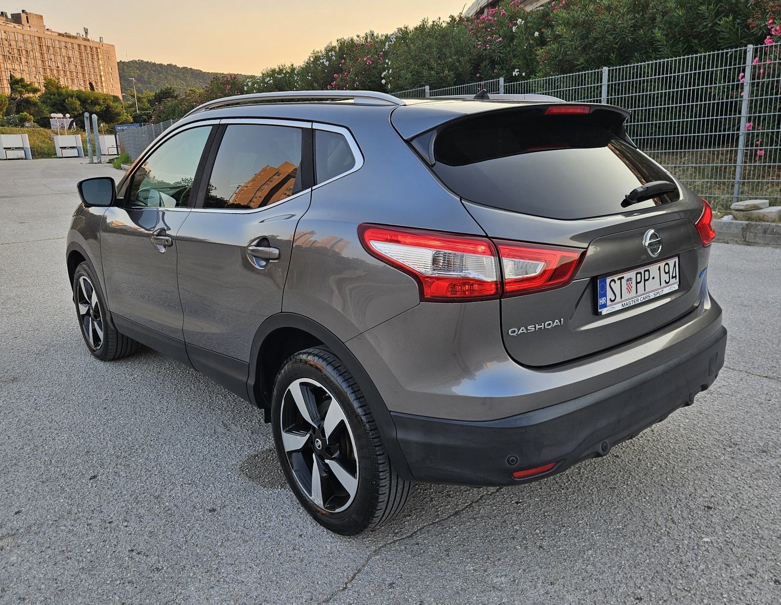 NISSAN QASHQAI 1,5 dCi • FULL OPREMA • TOP STANJE • JAMSTVO 12 MJESECI, fotografija 11