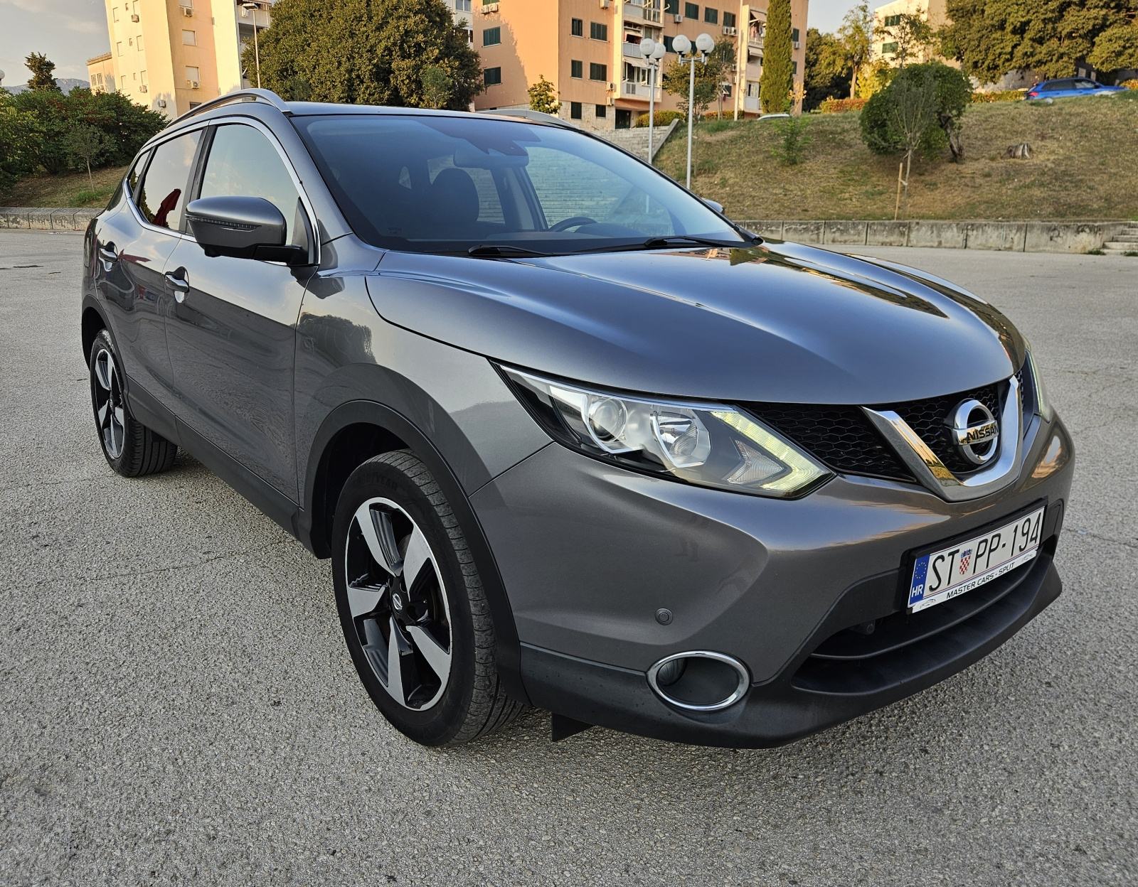 NISSAN QASHQAI 1,5 dCi • FULL OPREMA • TOP STANJE • JAMSTVO 12 MJESECI, fotografija 7