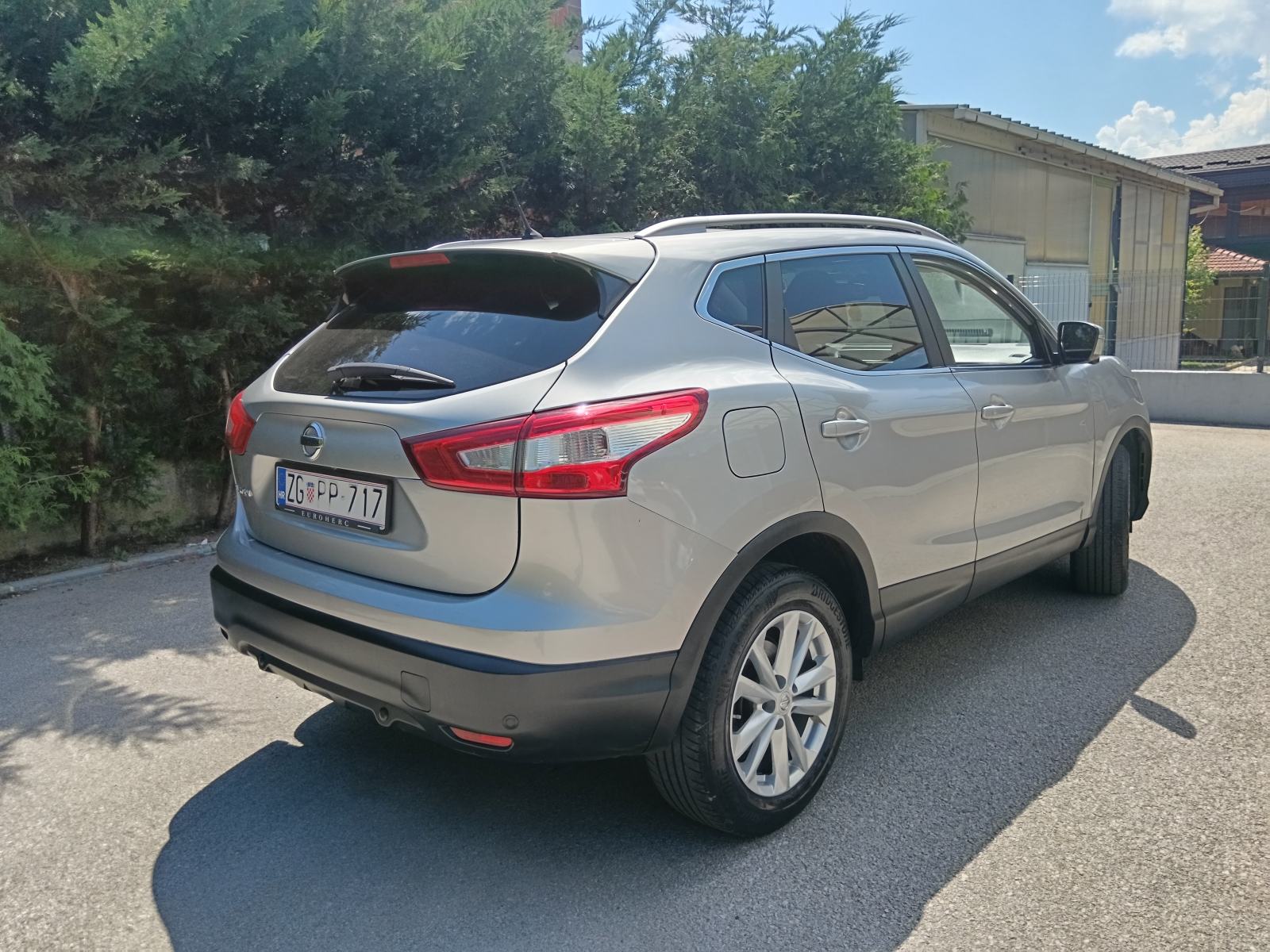 Nissan Qashqai 1,5 dCi. Tekna, 360 kamere. Izvrsno stanje!!, fotografija 5