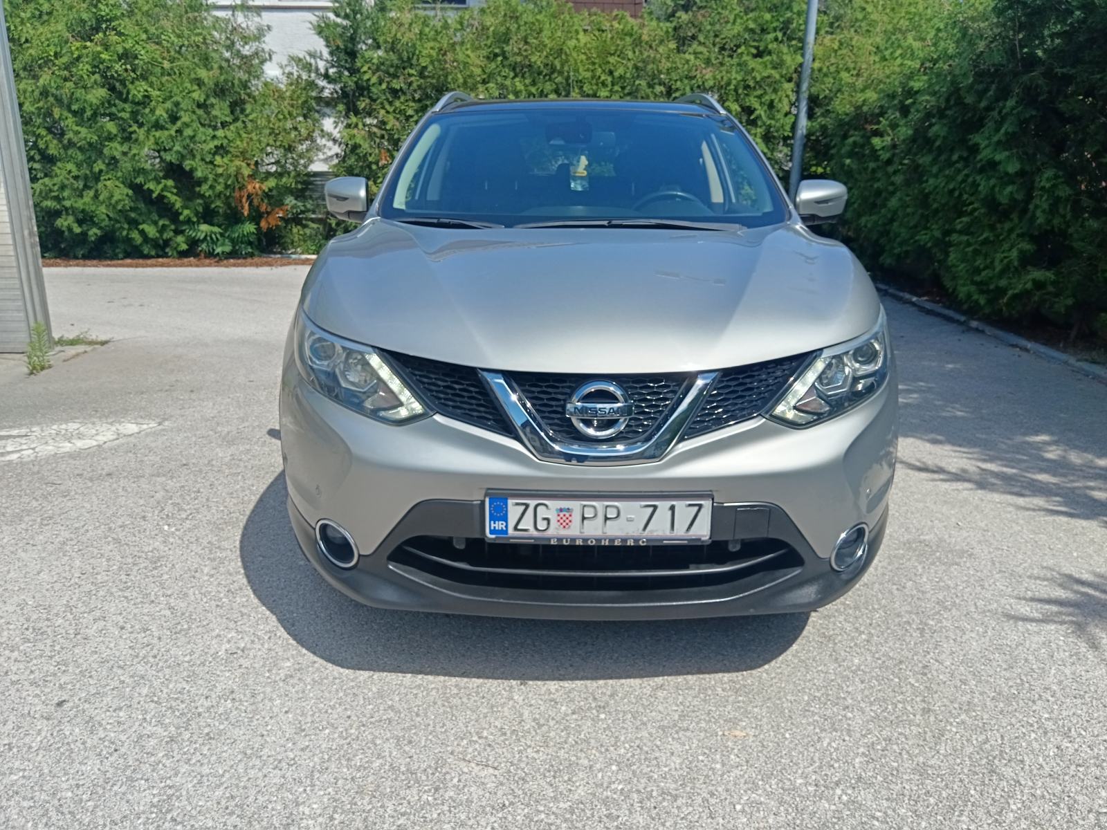 Nissan Qashqai 1,5 dCi. Tekna, 360 kamere. Izvrsno stanje!!, fotografija 9