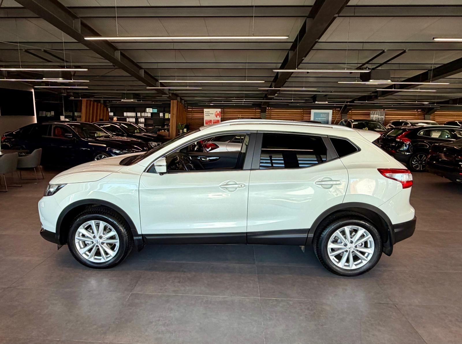 Nissan Qashqai 1,5 dCi KLIMA • SERVISNA • NAVI • KAMERA • ALU, fotografija 4