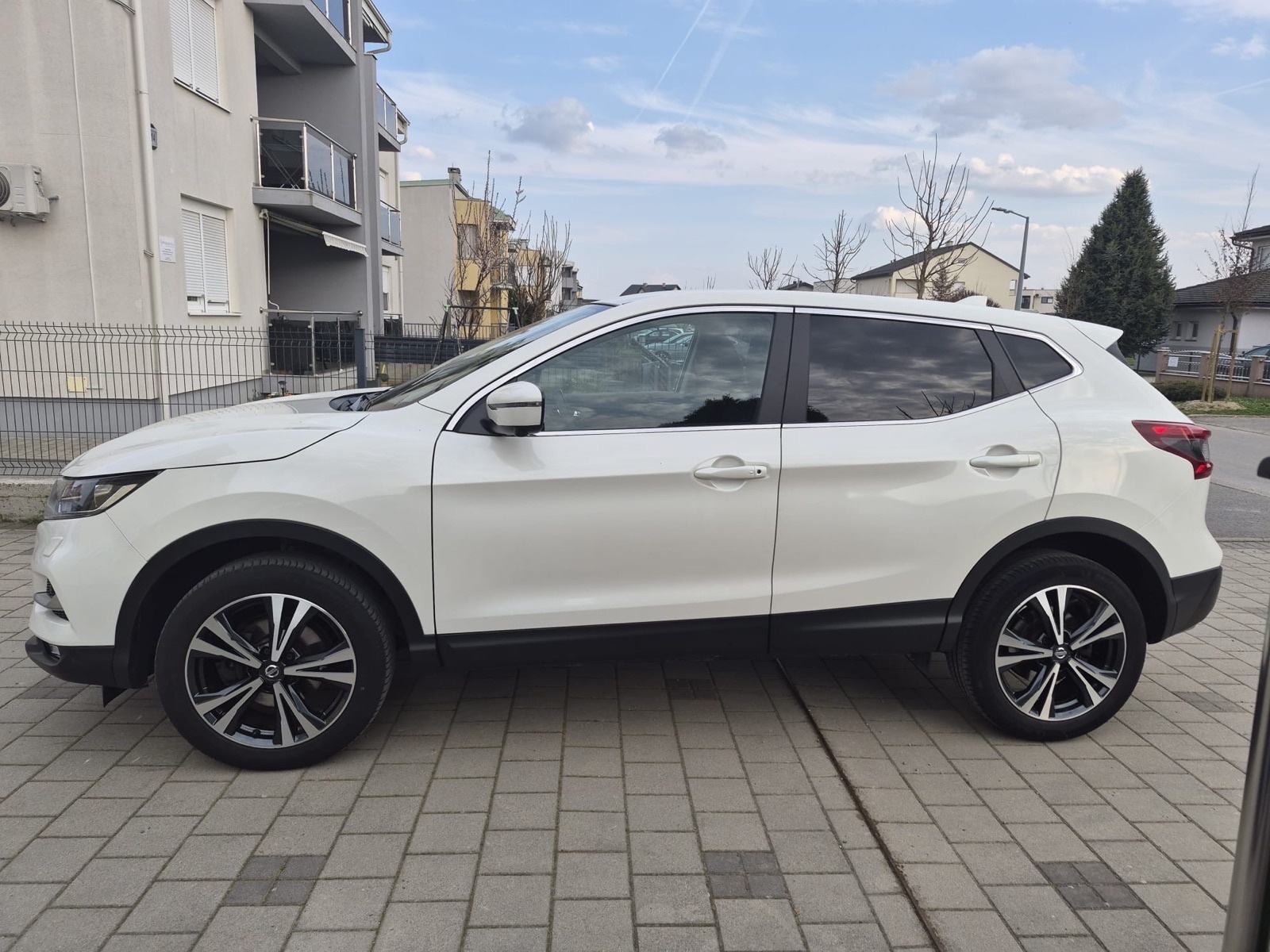 Nissan Qashqai 1,5 dCi N-Conecta, fotografija 1