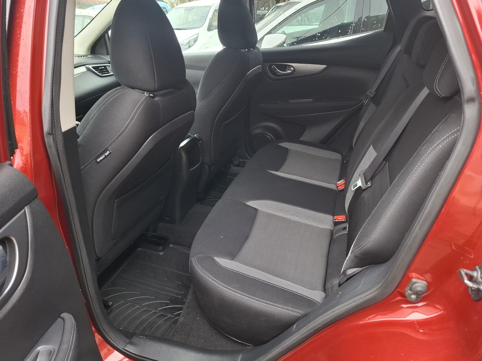 Nissan Qashqai 1,5 dCi N-CONECTA TOP STANJE USLUŽNA PRODAJA, fotografija 13