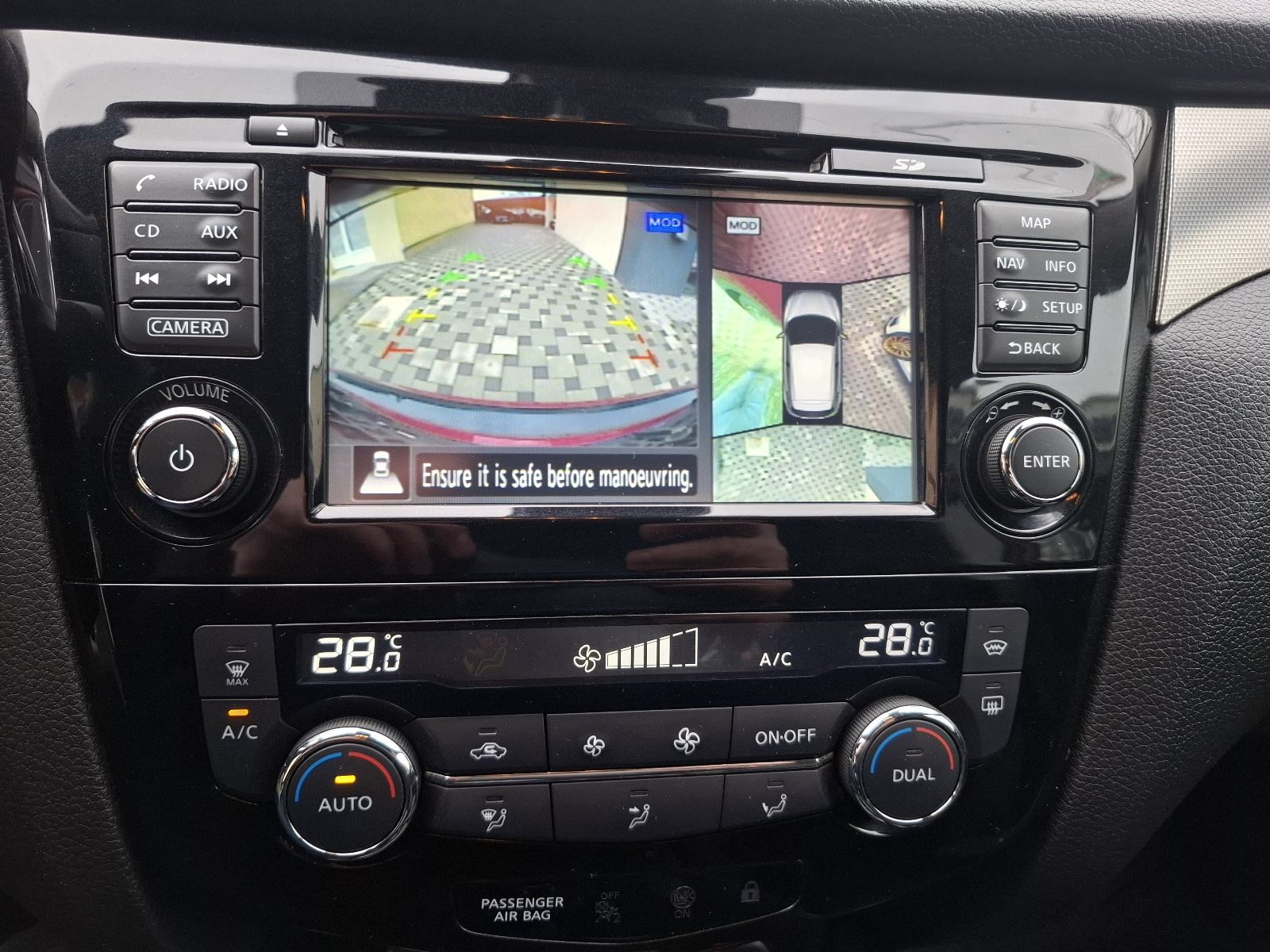 Nissan Qashqai 1,5 dCi N-CONECTA TOP STANJE USLUŽNA PRODAJA, fotografija 17