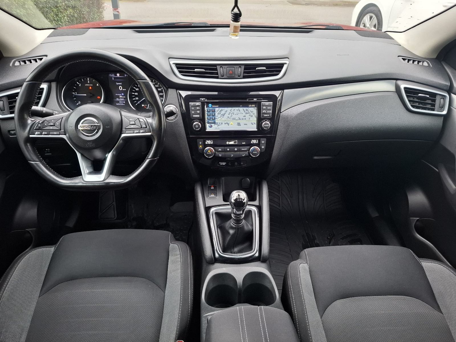 Nissan Qashqai 1,5 dCi N-CONECTA TOP STANJE USLUŽNA PRODAJA, fotografija 9