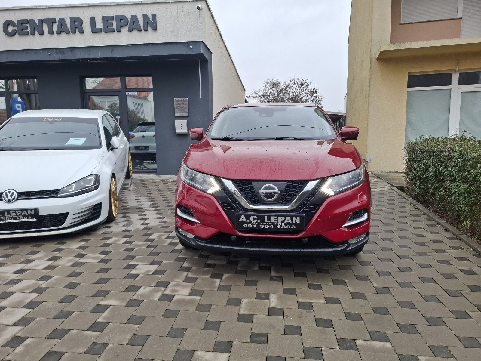 Nissan Qashqai 1,5 dCi N-CONECTA TOP STANJE USLUŽNA PRODAJA, fotografija 2