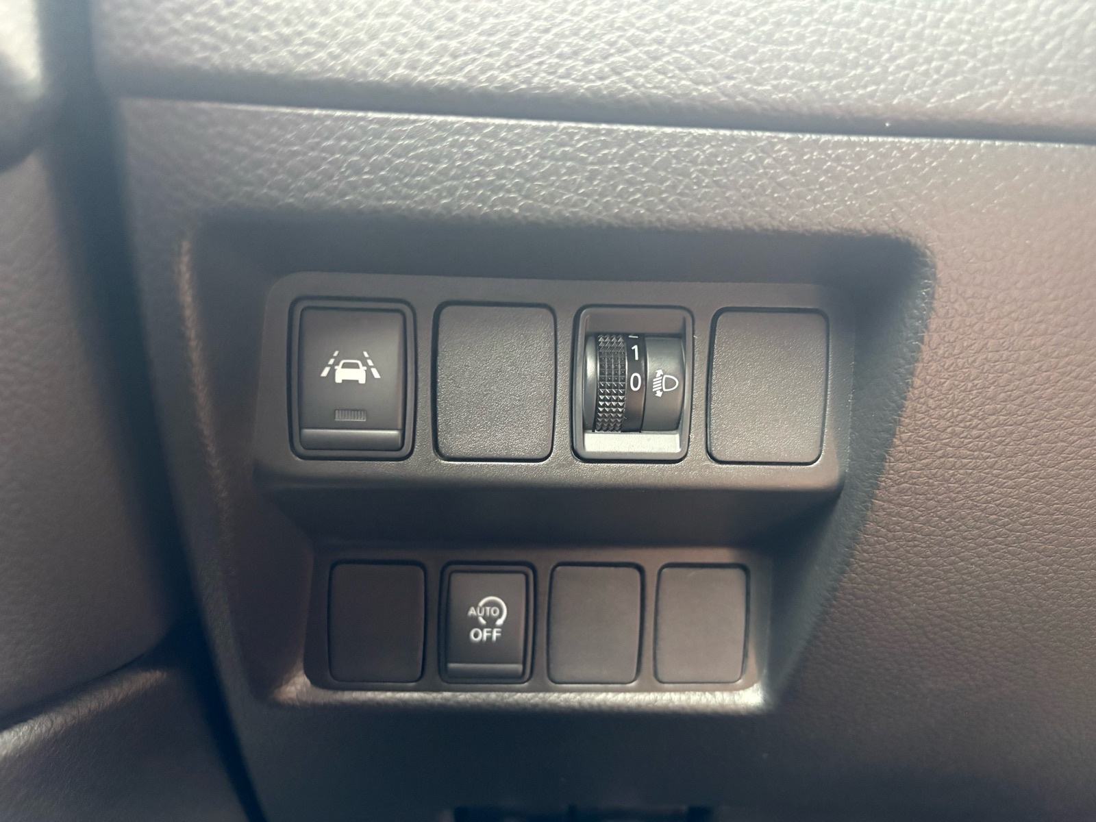 Nissan Qashqai 1,5 dCi N-Connecta, fotografija 17