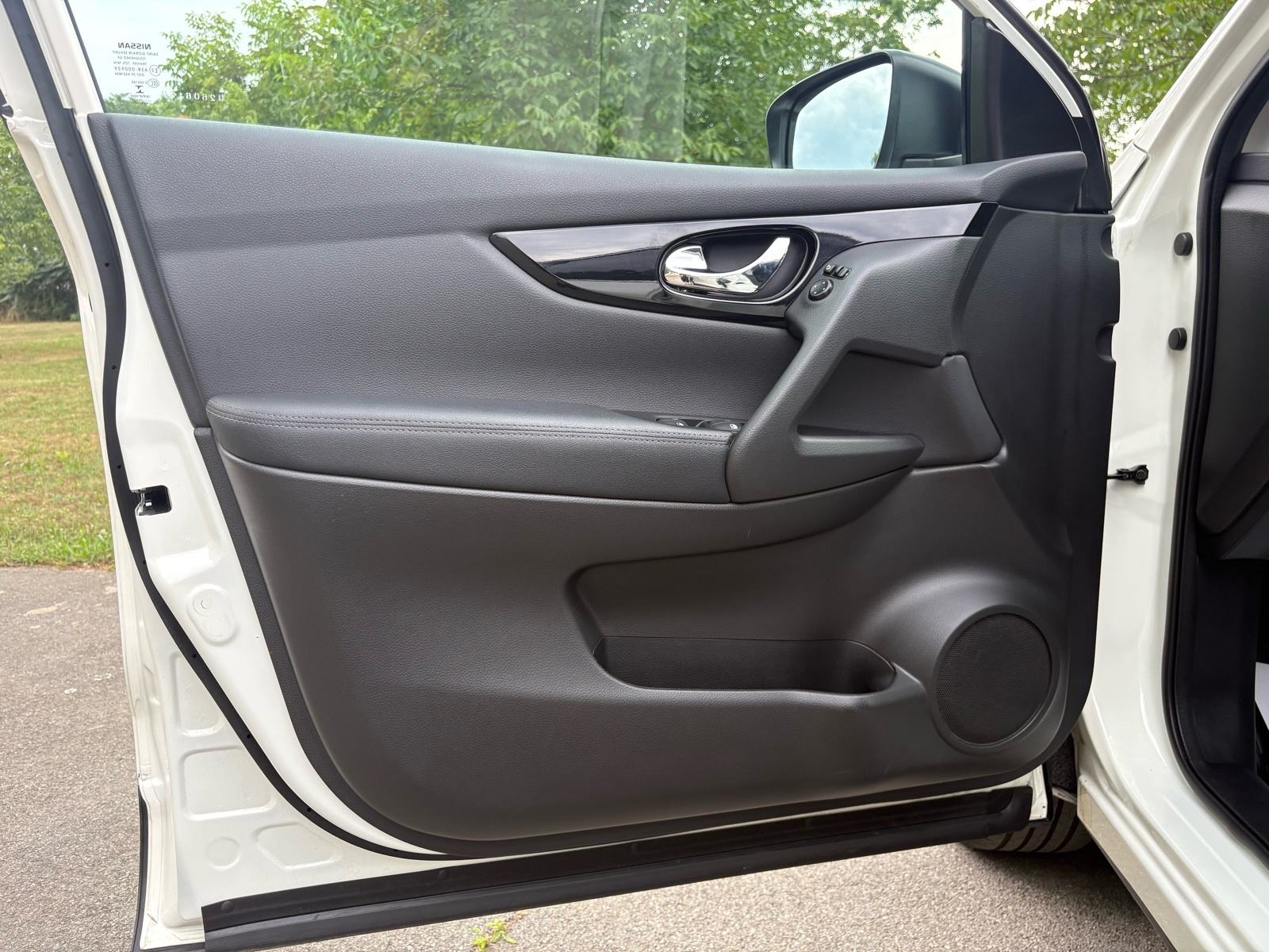 Nissan Qashqai 1,5 dCi N-Connecta, fotografija 20