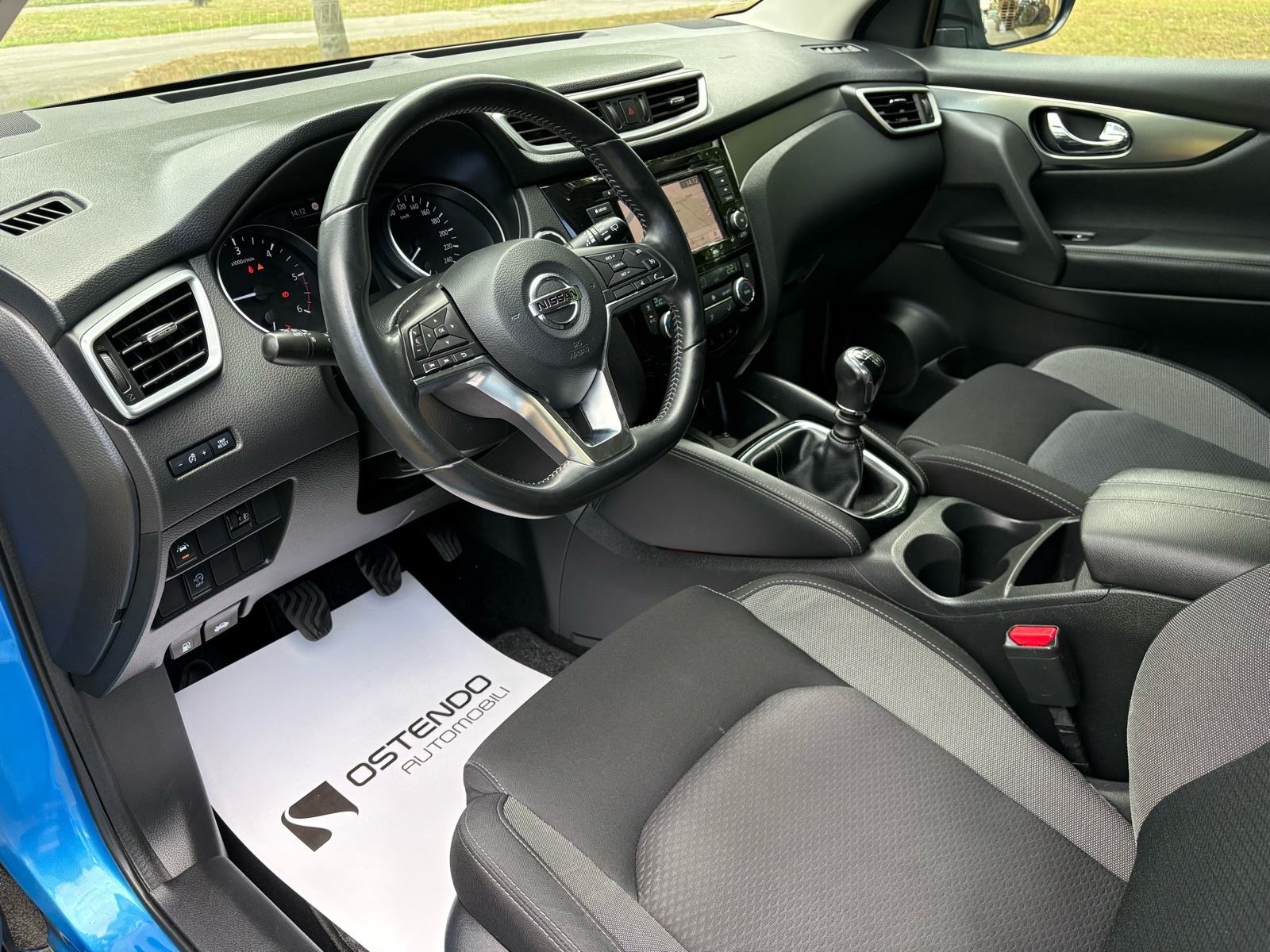 Nissan Qashqai 1,5 dCi N-Connecta, fotografija 12