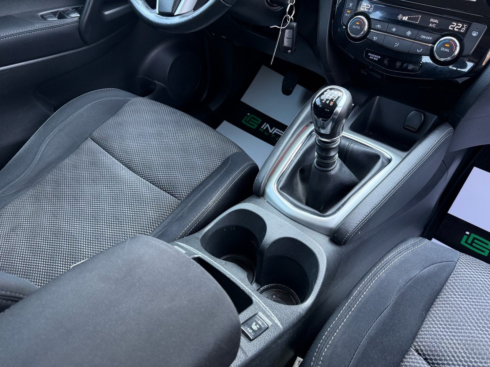 Nissan Qashqai 1,5 dCi NAVI, AUT.DVOZ.KLIMA, KAM, PDC, ALU, LED, KUKA, fotografija 16