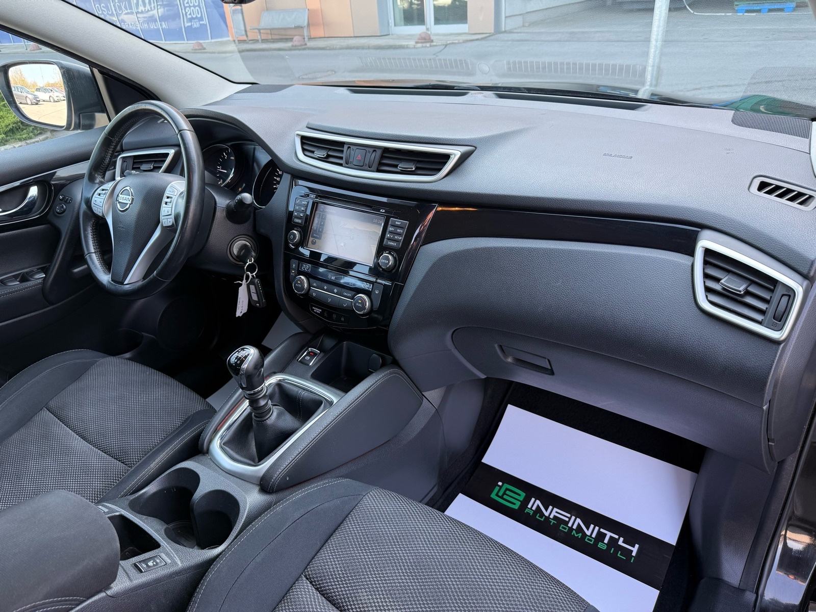 Nissan Qashqai 1,5 dCi NAVI, AUT.DVOZ.KLIMA, KAM, PDC, ALU, LED, KUKA, fotografija 19
