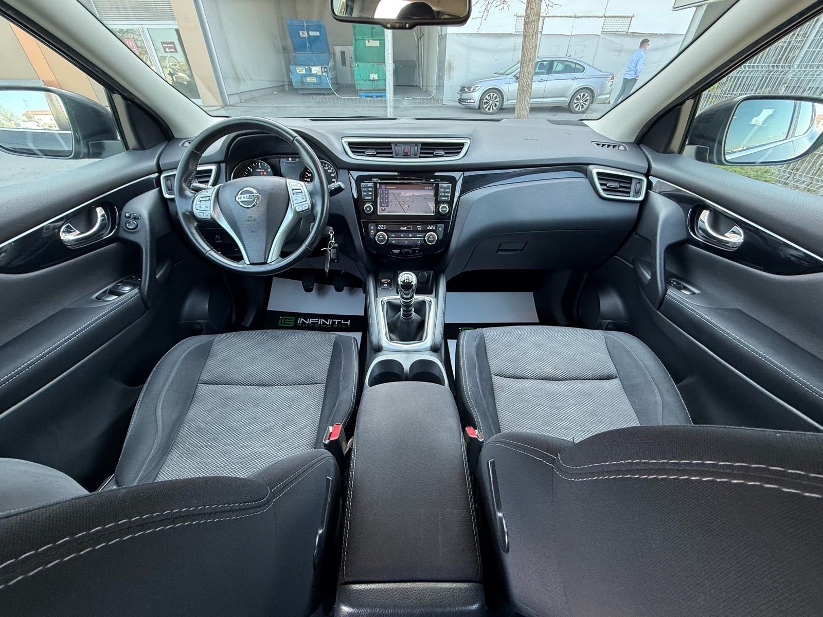 Nissan Qashqai 1,5 dCi NAVI, AUT.DVOZ.KLIMA, KAM, PDC, ALU, LED, KUKA, fotografija 13
