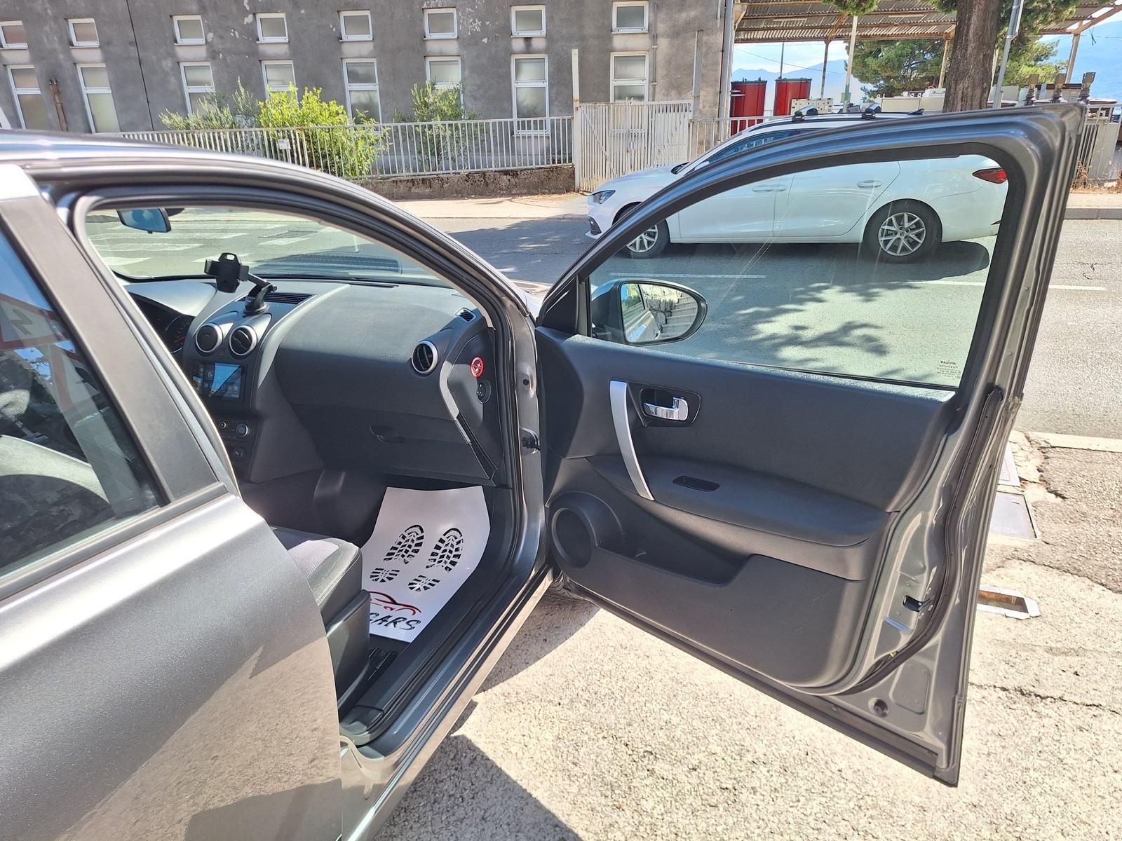 Nissan Qashqai 1,5 dCi NAVI.PARAKIG KAMERA, fotografija 14