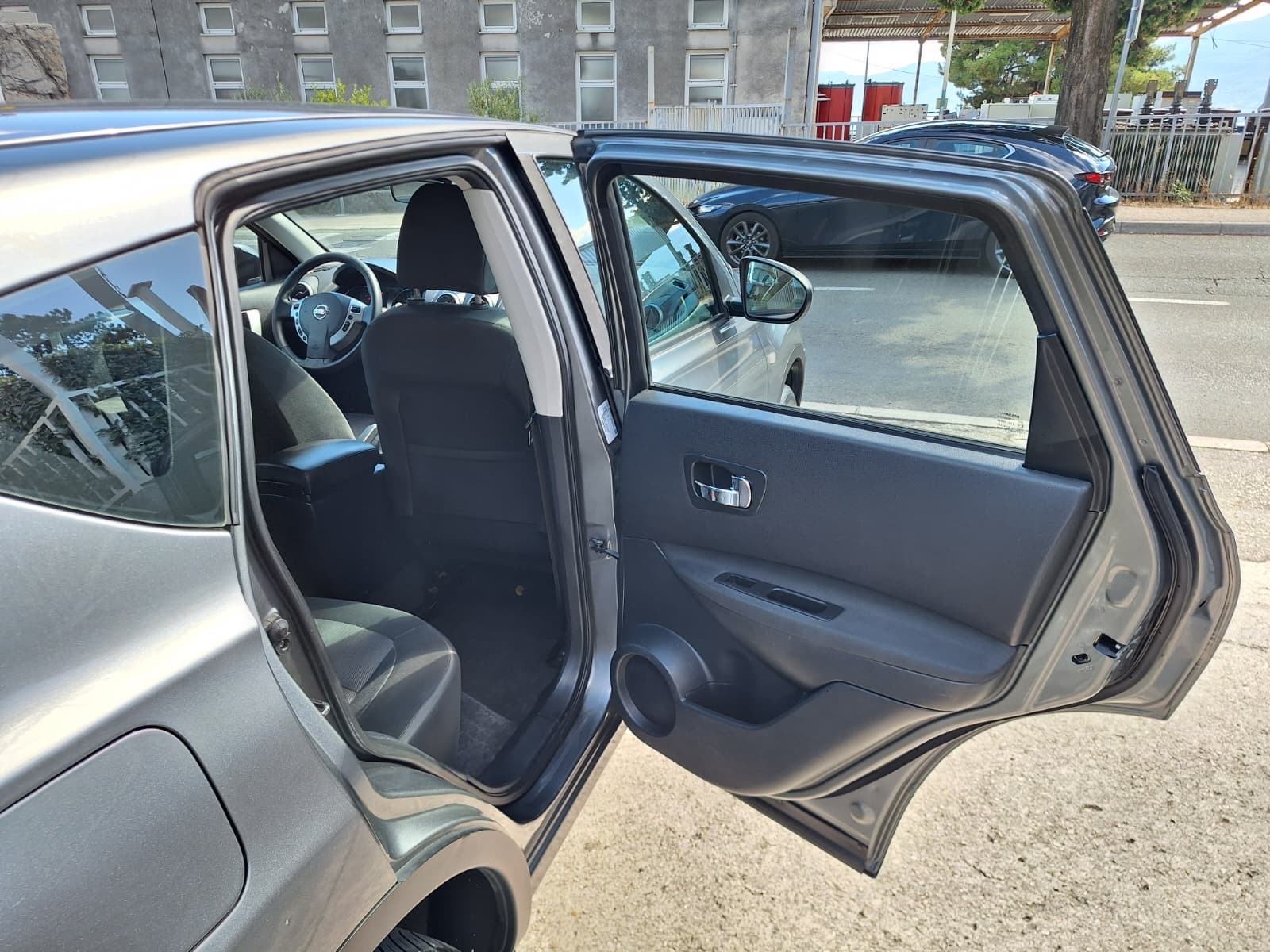 Nissan Qashqai 1,5 dCi NAVI.PARAKIG KAMERA, fotografija 17