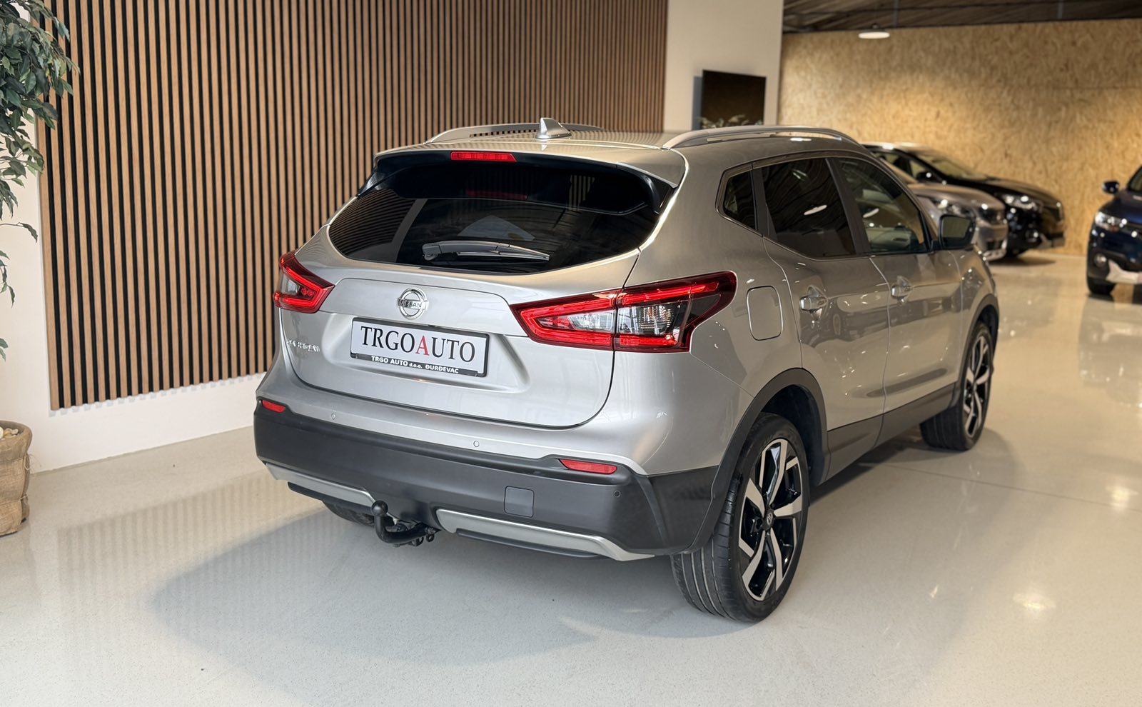 Nissan Qashqai 1,5 dCi *PANORAMA -KAMERA 360' - 3.GODINE JAMSTVO*, fotografija 8