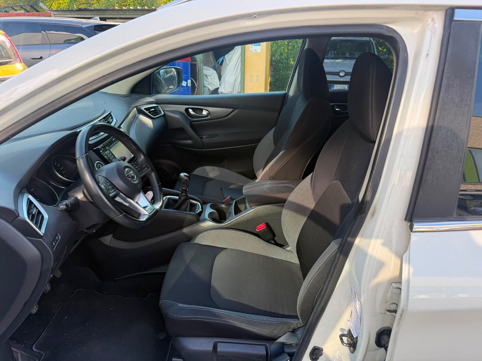 Nissan Qashqai 1,5 dCi TEKNA/PANORAMSKI KROV/NAVIGACIJA, fotografija 8