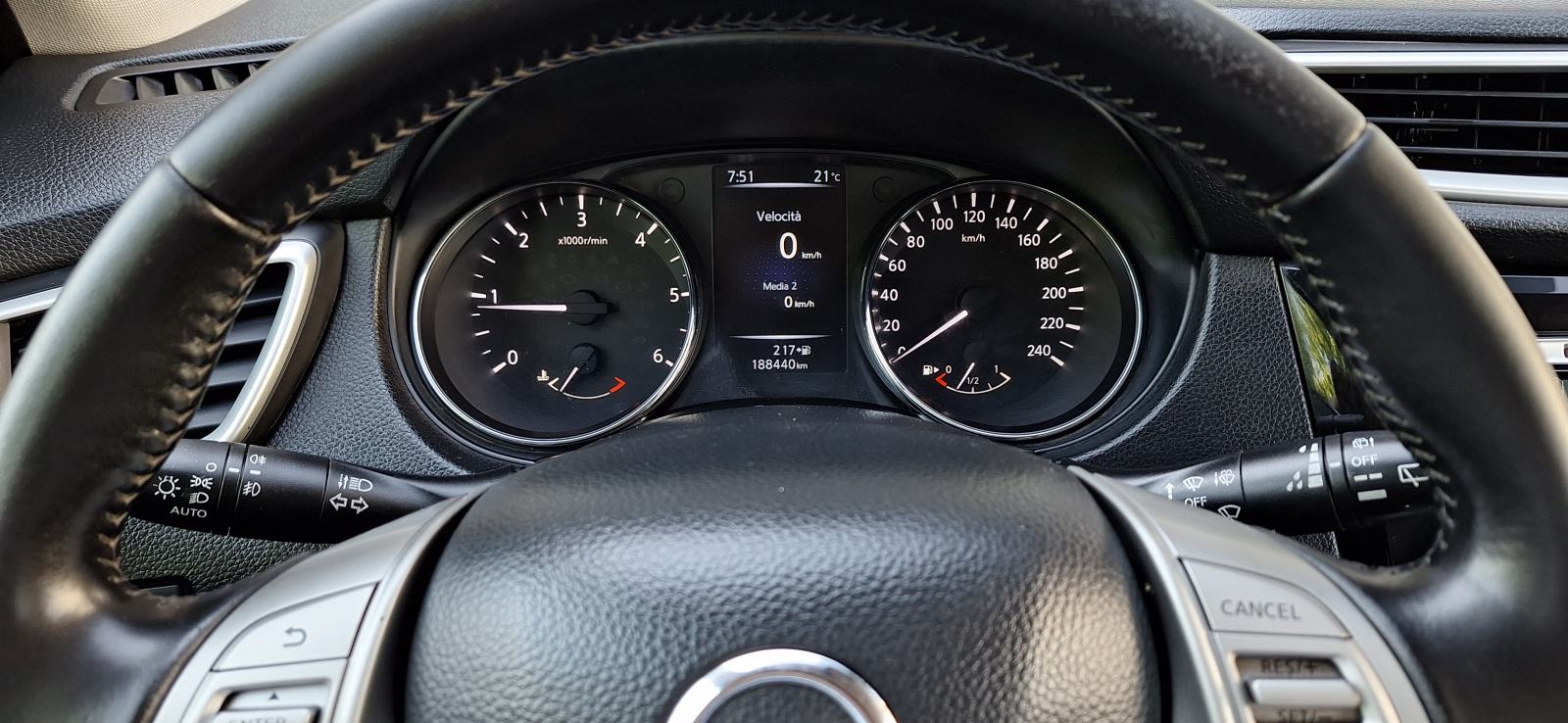 Nissan Qashqai 1,5 dCi, 6 BRZINA, LED, AUT. KLIMA, TEMO, 2XPDC, ALU..., fotografija 15
