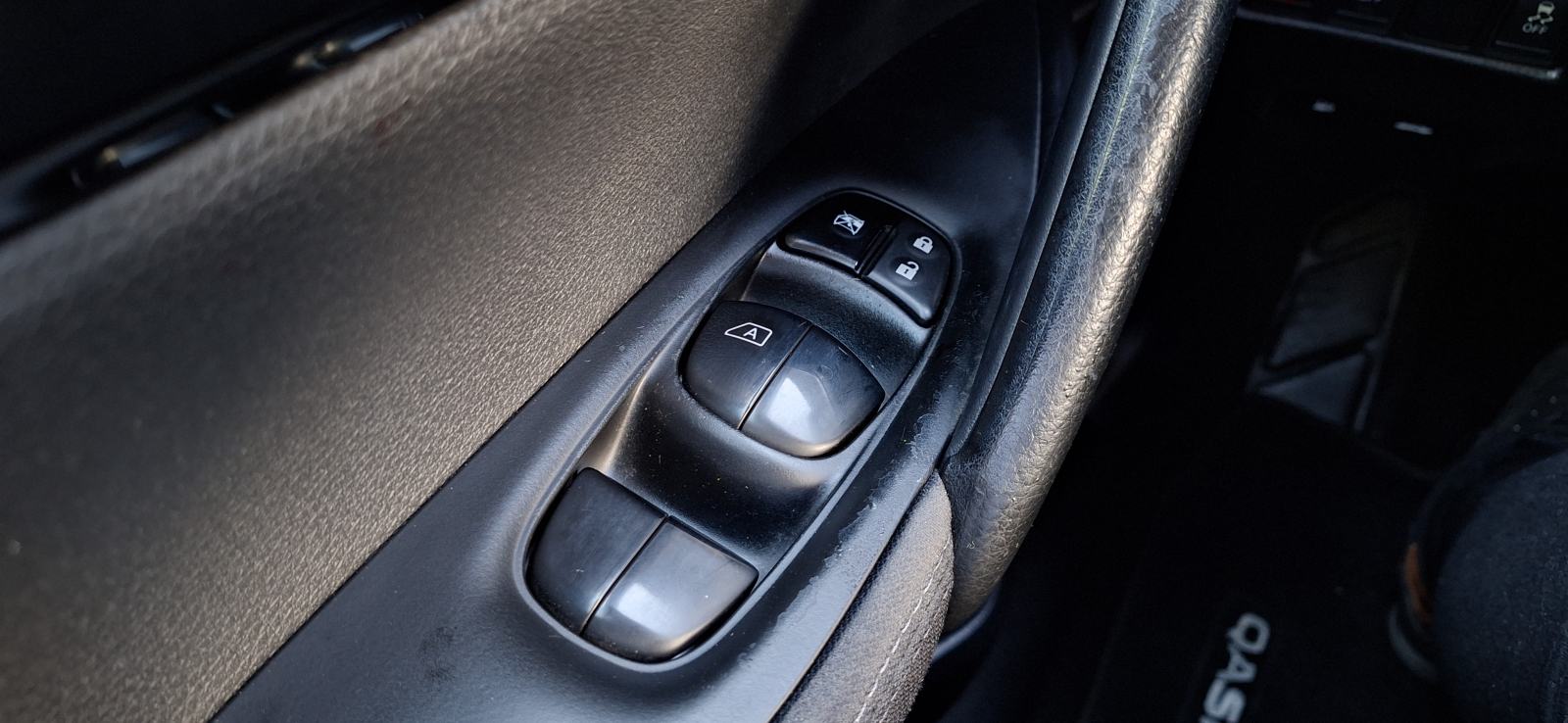 Nissan Qashqai 1,5 dCi, 6 BRZINA, LED, AUT. KLIMA, TEMO, 2XPDC, ALU..., fotografija 11