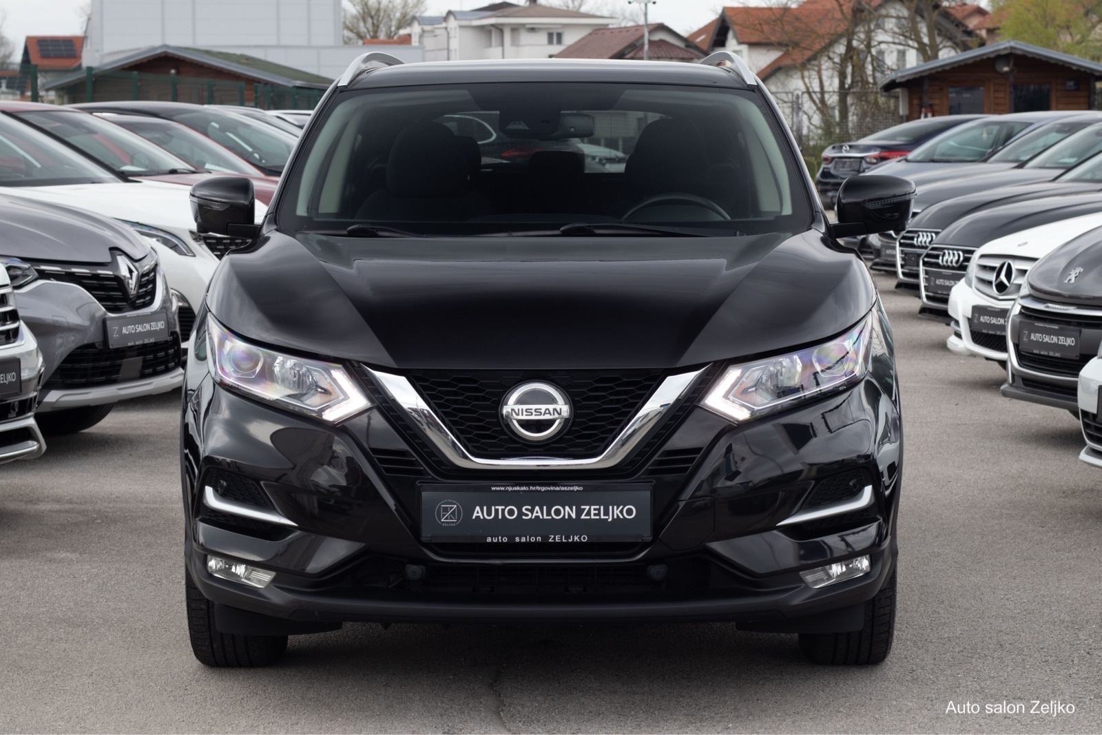 Nissan Qashqai 1,5 dCi panorama | led | navigacija, fotografija 5