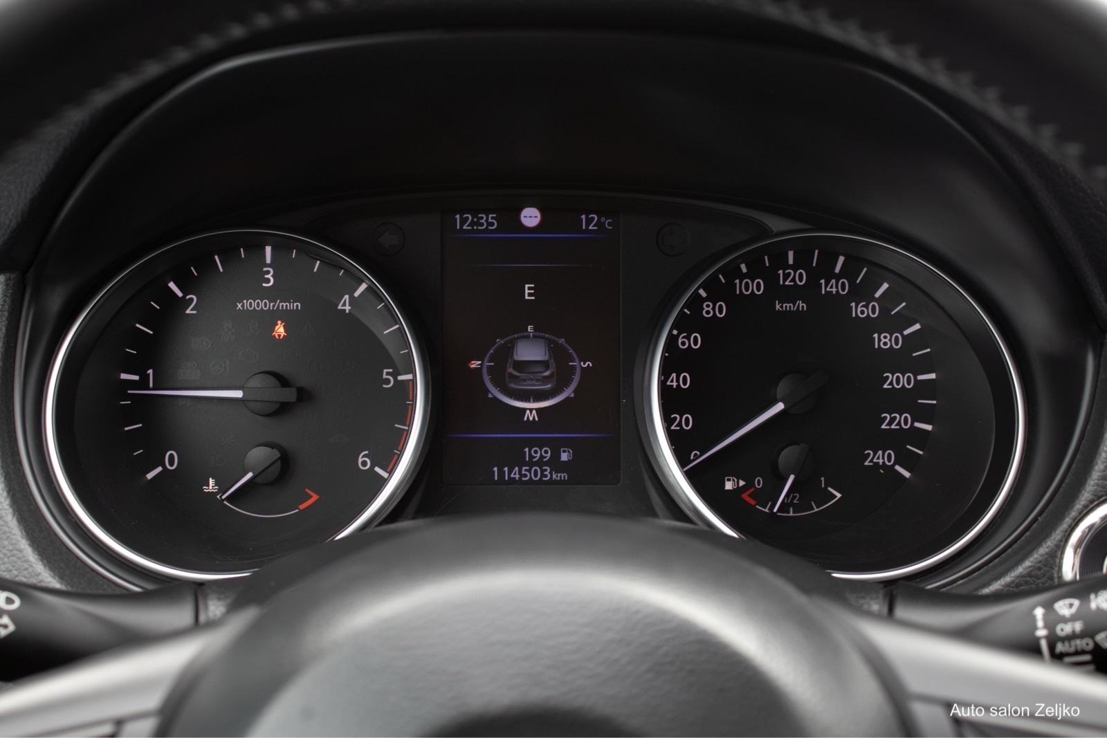Nissan Qashqai 1,5 dCi panorama | led | navigacija, fotografija 20