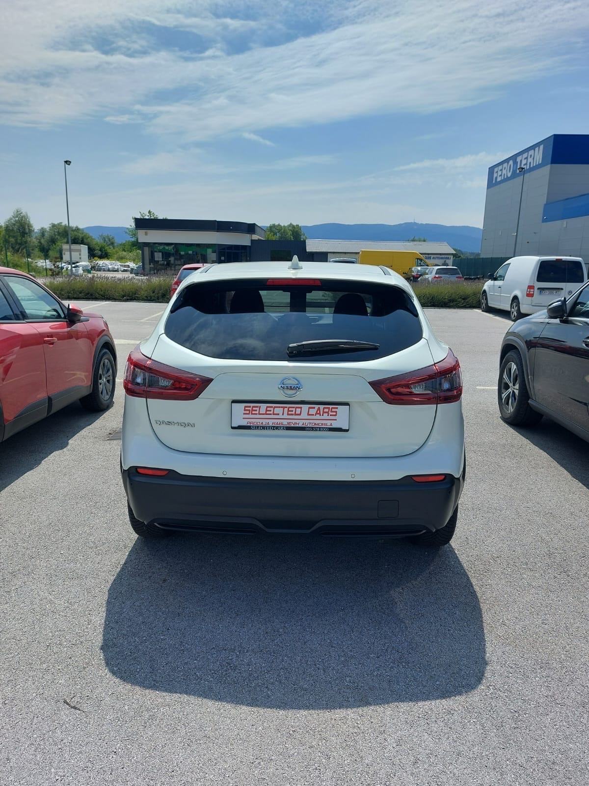 Nissan Qashqai 1,5 dCi -xenon, fotografija 2
