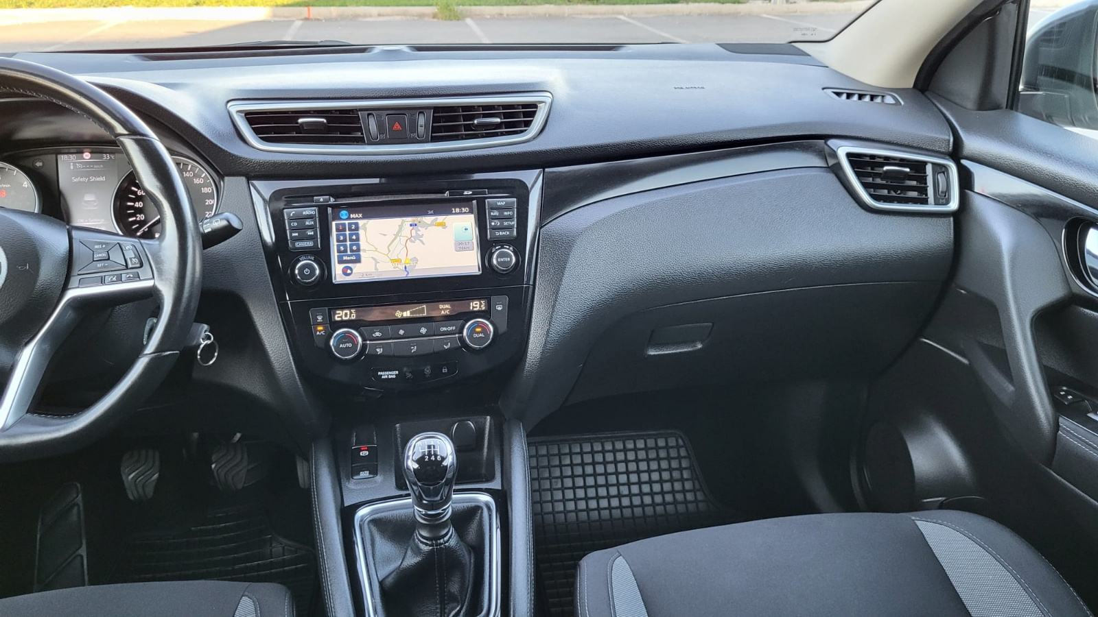 Nissan Qashqai 1,5 dCi REDIZAJN, NAVI, 121TKM.SERVISNA,REG.G.DANA, fotografija 16