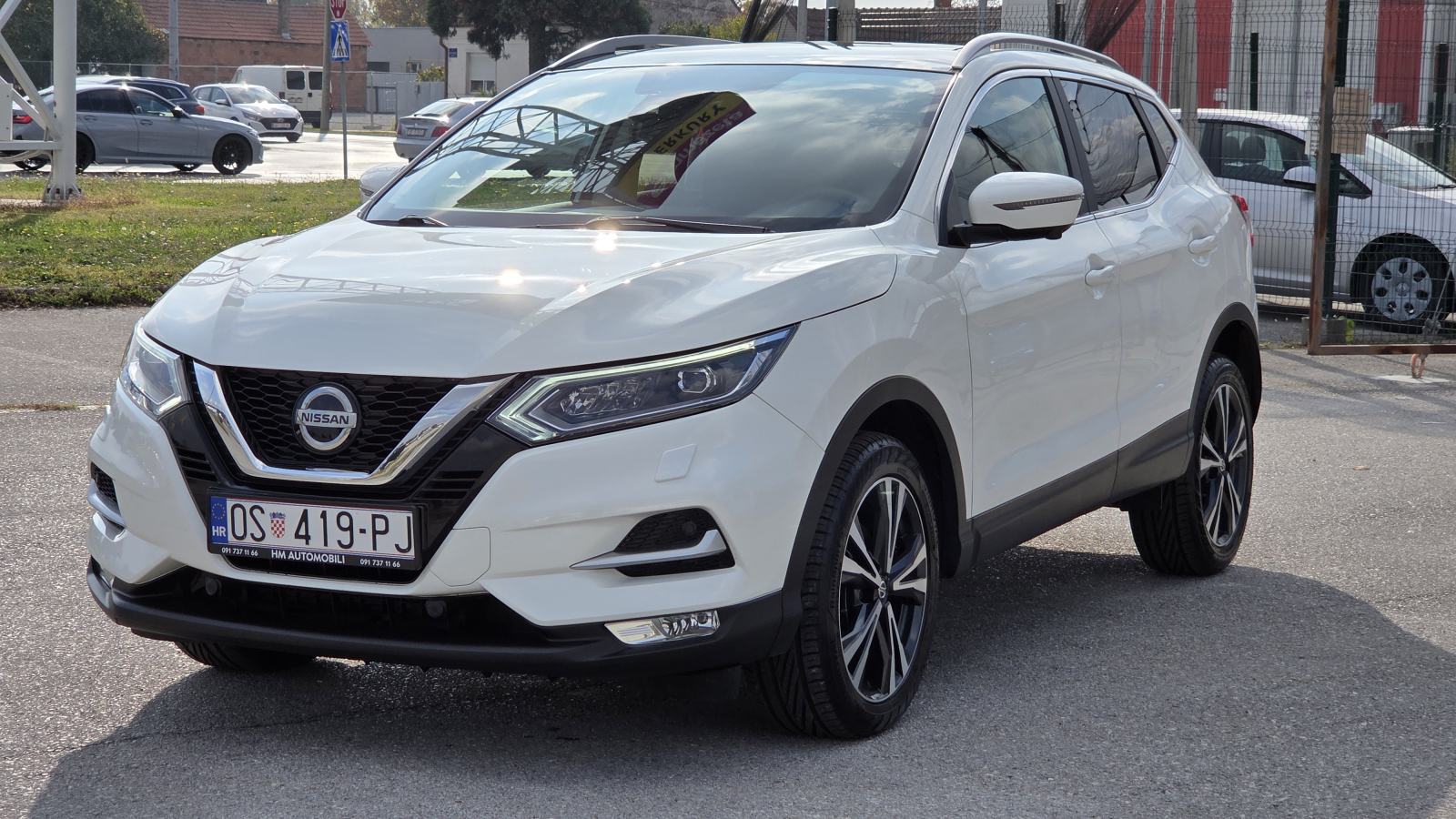 Nissan Qashqai 1,5 dCi*TEKNA AUTOM125 TKM XENON NAVI KAMERA 360 PANOR, fotografija 2