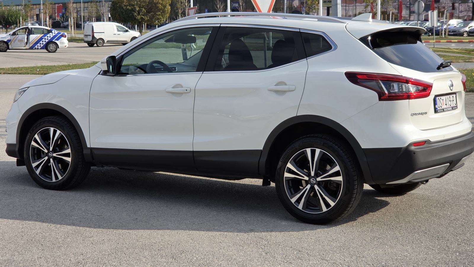 Nissan Qashqai 1,5 dCi*TEKNA AUTOM125 TKM XENON NAVI KAMERA 360 PANOR, fotografija 5