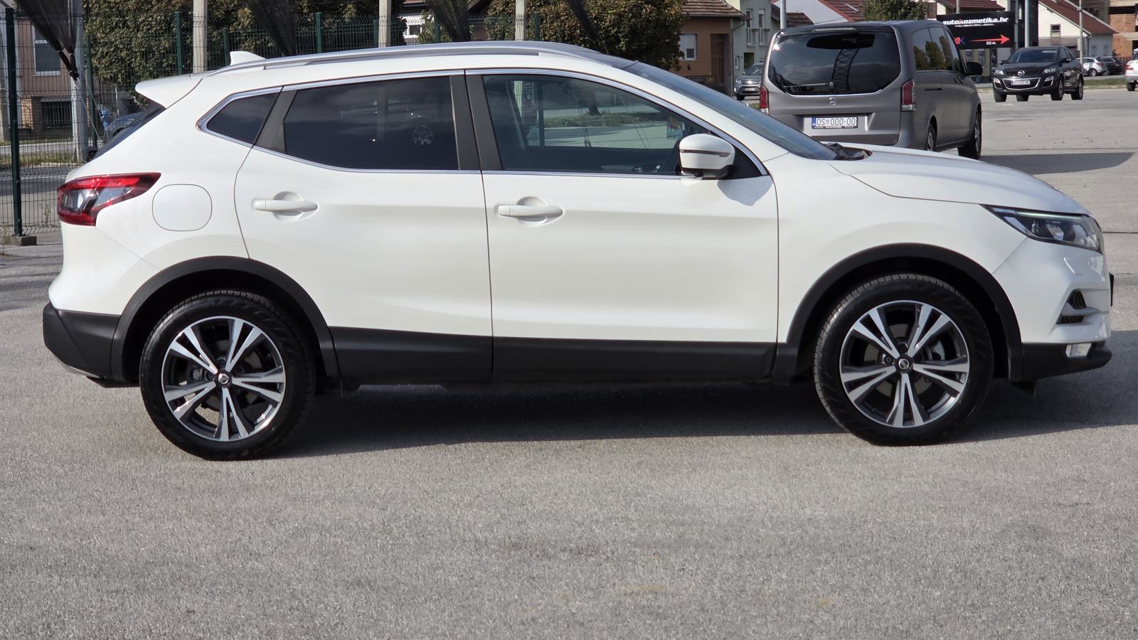 Nissan Qashqai 1,5 dCi*TEKNA AUTOM125 TKM XENON NAVI KAMERA 360 PANOR, fotografija 9