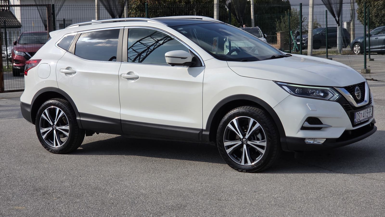 Nissan Qashqai 1,5 dCi*TEKNA AUTOM125 TKM XENON NAVI KAMERA 360 PANOR, fotografija 10