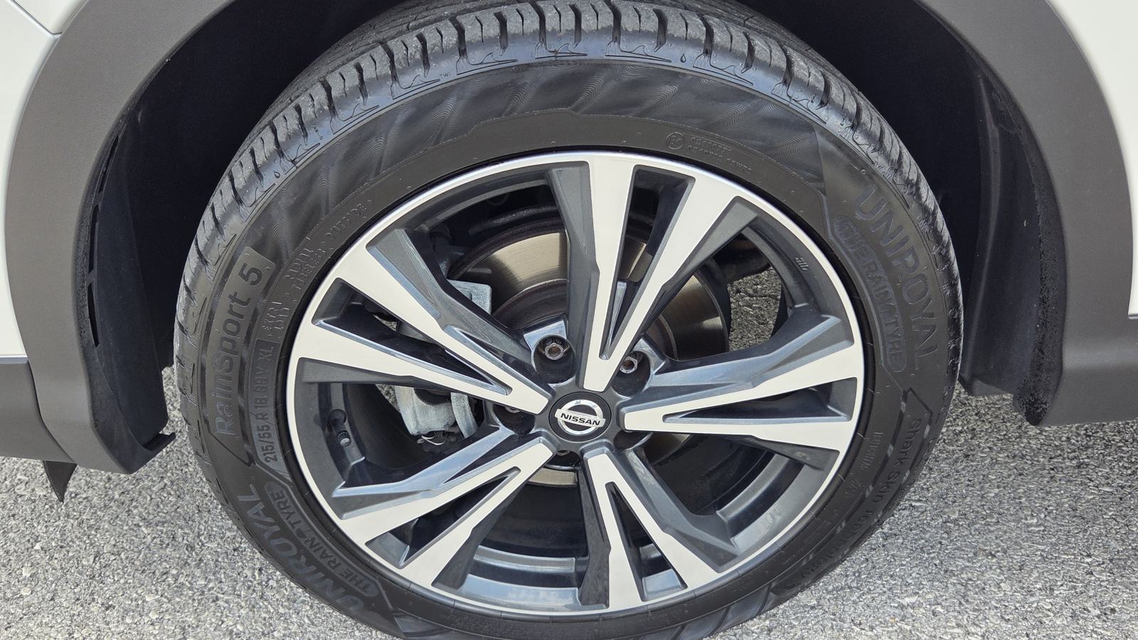Nissan Qashqai 1,5 dCi*TEKNA AUTOM125 TKM XENON NAVI KAMERA 360 PANOR, fotografija 16