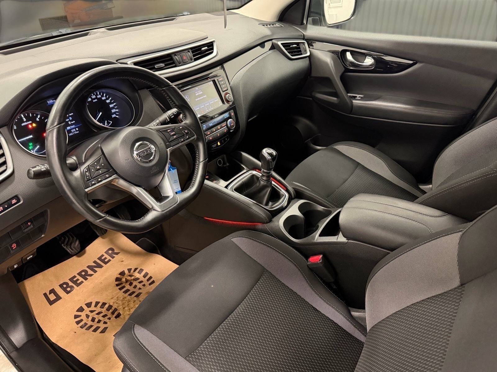 NISSAN QASHQAI 1.5 dCi,85 KW,LED,NAVIGACIJA,KAMERA,JAMSTVO, 244€/MJ!, fotografija 12