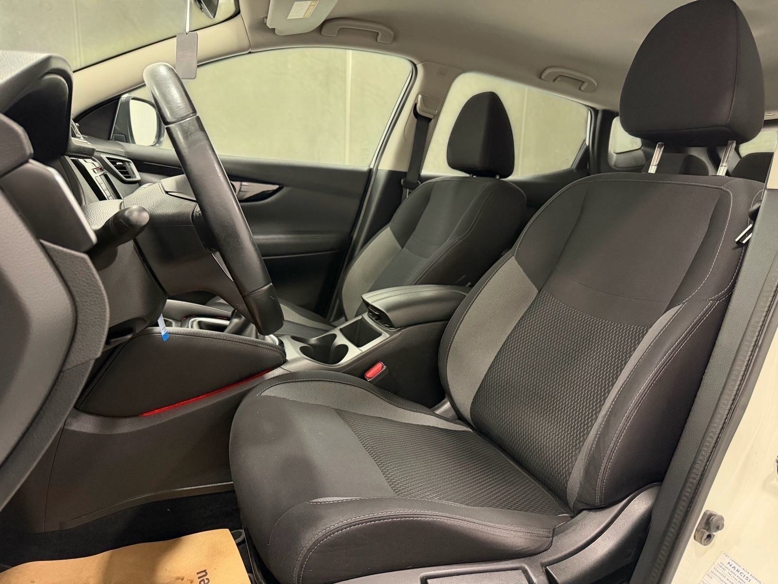 NISSAN QASHQAI 1.5 dCi,85 KW,LED,NAVIGACIJA,KAMERA,JAMSTVO, 244€/MJ!, fotografija 13