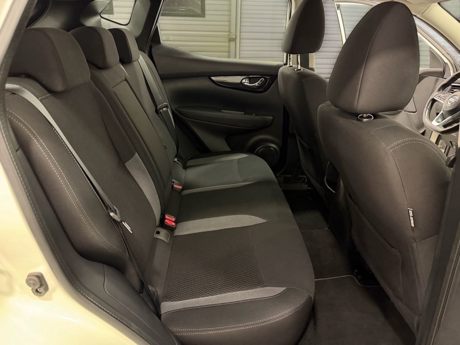 NISSAN QASHQAI 1.5 dCi,85 KW,LED,NAVIGACIJA,KAMERA,JAMSTVO, 244€/MJ!, fotografija 16