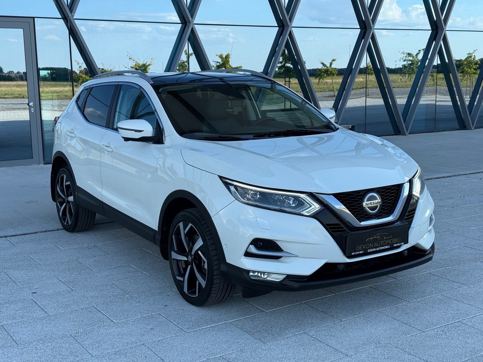 Nissan Qashqai 1,5 dCi TEKNA,PANO,360KAM,KEYLESS,SERVISNA,JAMSTVO, fotografija 7