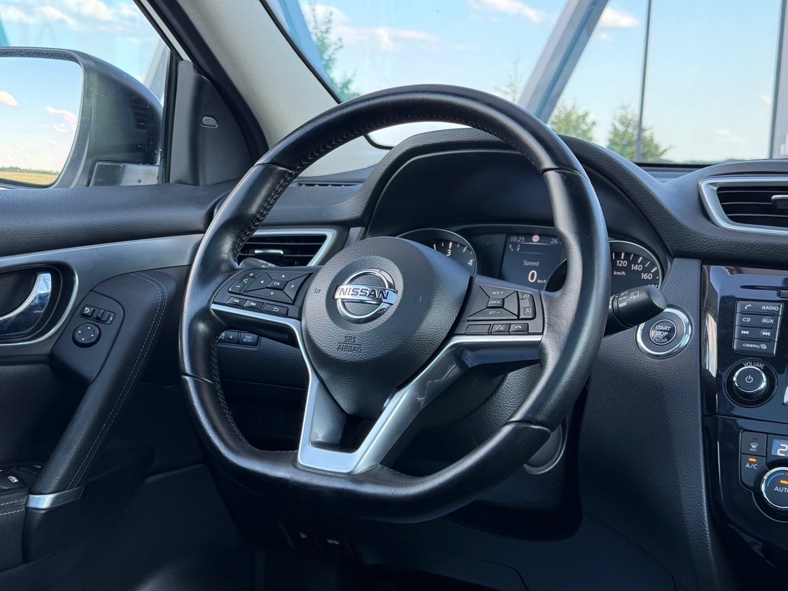 Nissan Qashqai 1,5 dCi TEKNA,PANO,360KAM,KEYLESS,SERVISNA,JAMSTVO, fotografija 15