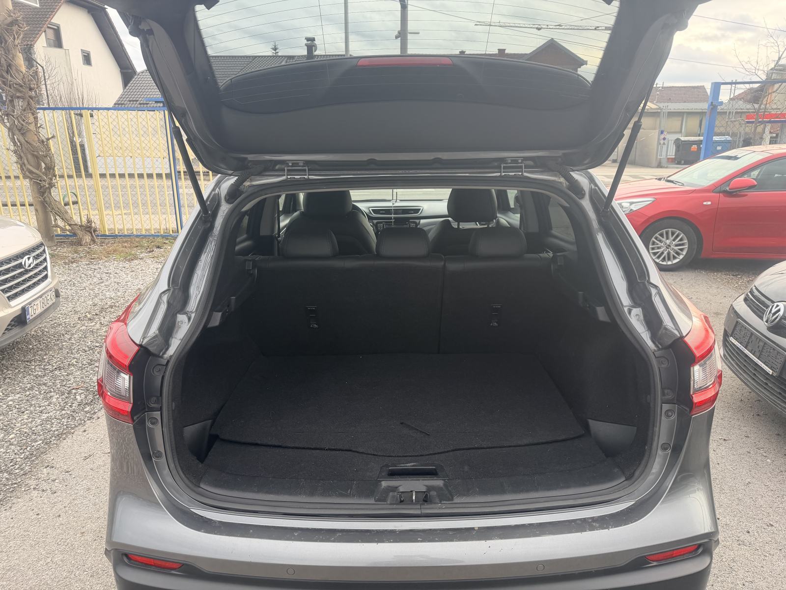 Nissan Qashqai 1,5 dCi TEKNA, fotografija 16