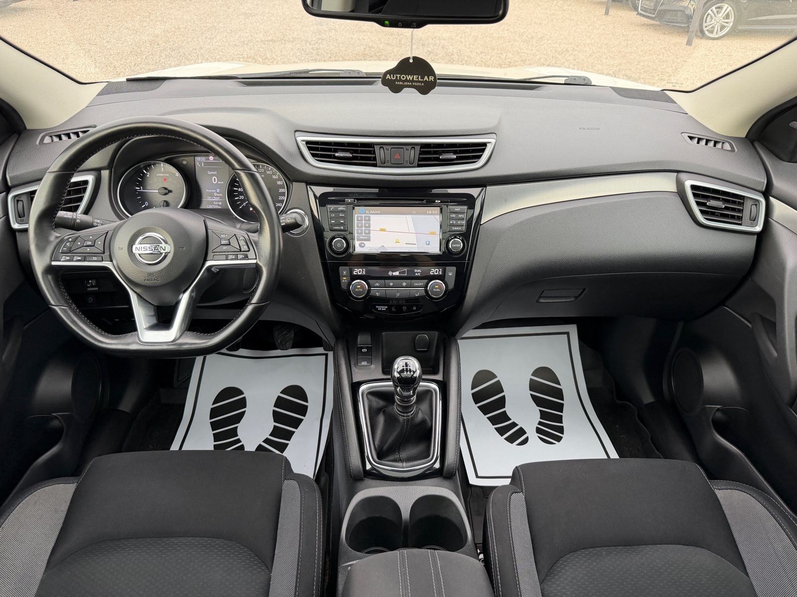 Nissan Qashqai 1,5 dCi N-CONNECTA,360°KAMERA,GR.SJED,SERVISNA,JAMSTVO, fotografija 11