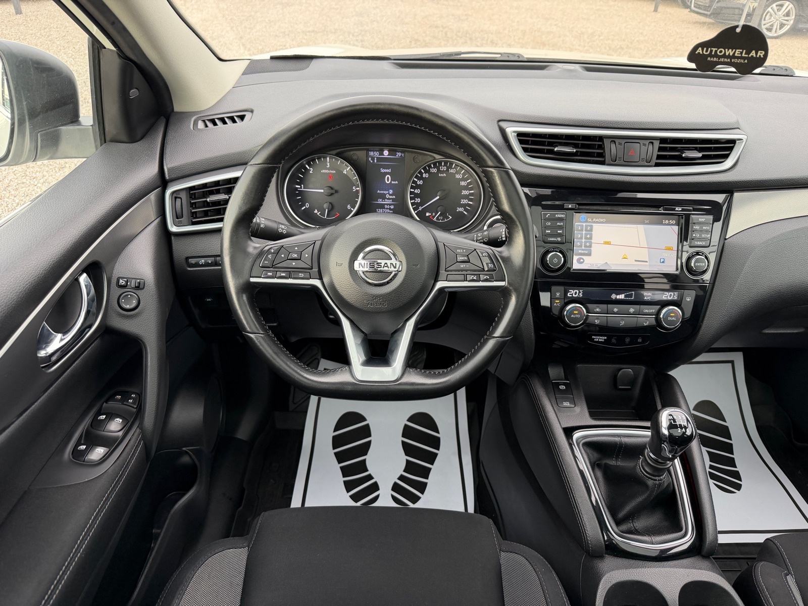 Nissan Qashqai 1,5 dCi N-CONNECTA,360°KAMERA,GR.SJED,SERVISNA,JAMSTVO, fotografija 12