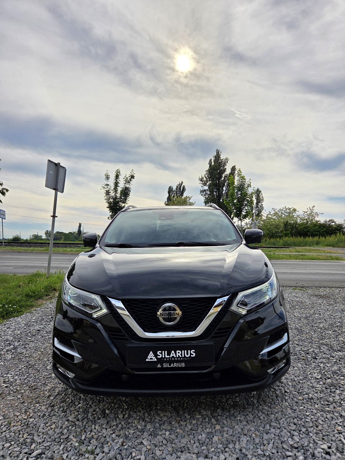 Nissan Qashqai 1.5dCi TEKNA-142TKM-JAMSTVO 12MJ-LED,360,PANO-VEL.SERV., fotografija 2