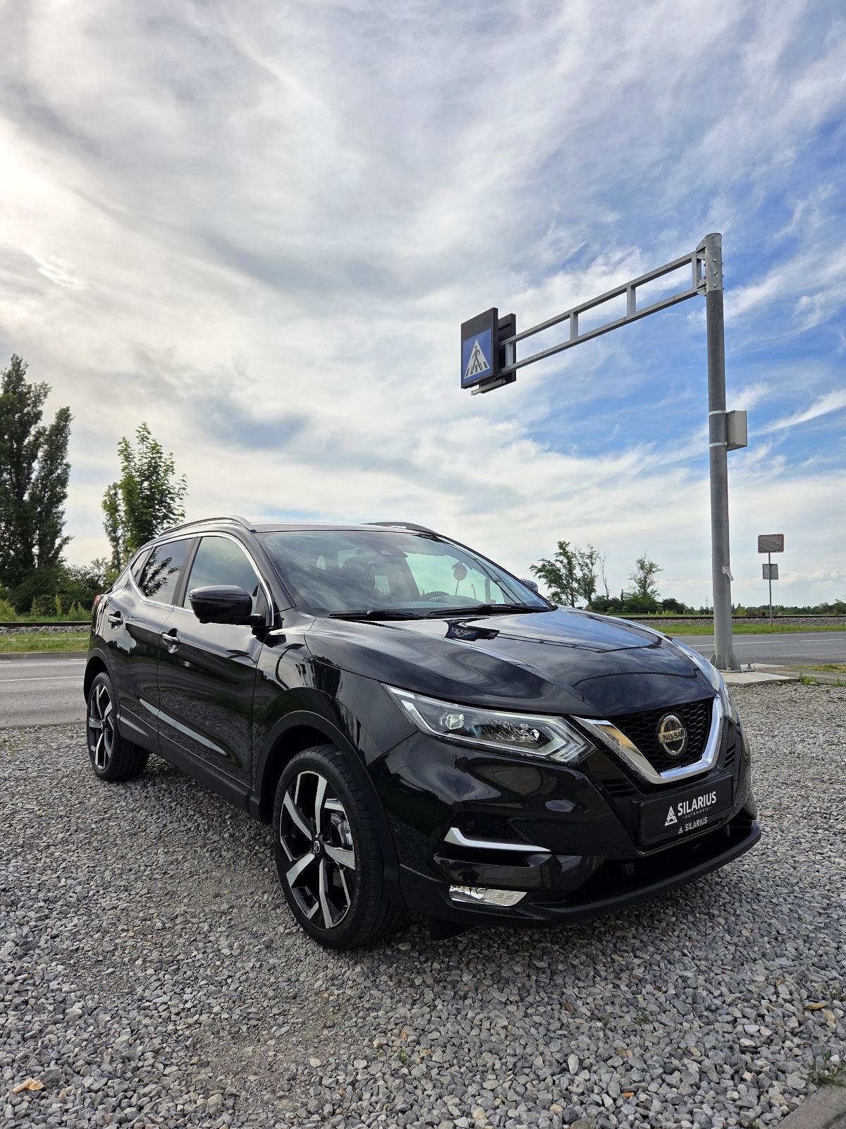 Nissan Qashqai 1.5dCi TEKNA-142TKM-JAMSTVO 12MJ-LED,360,PANO-VEL.SERV., fotografija 3
