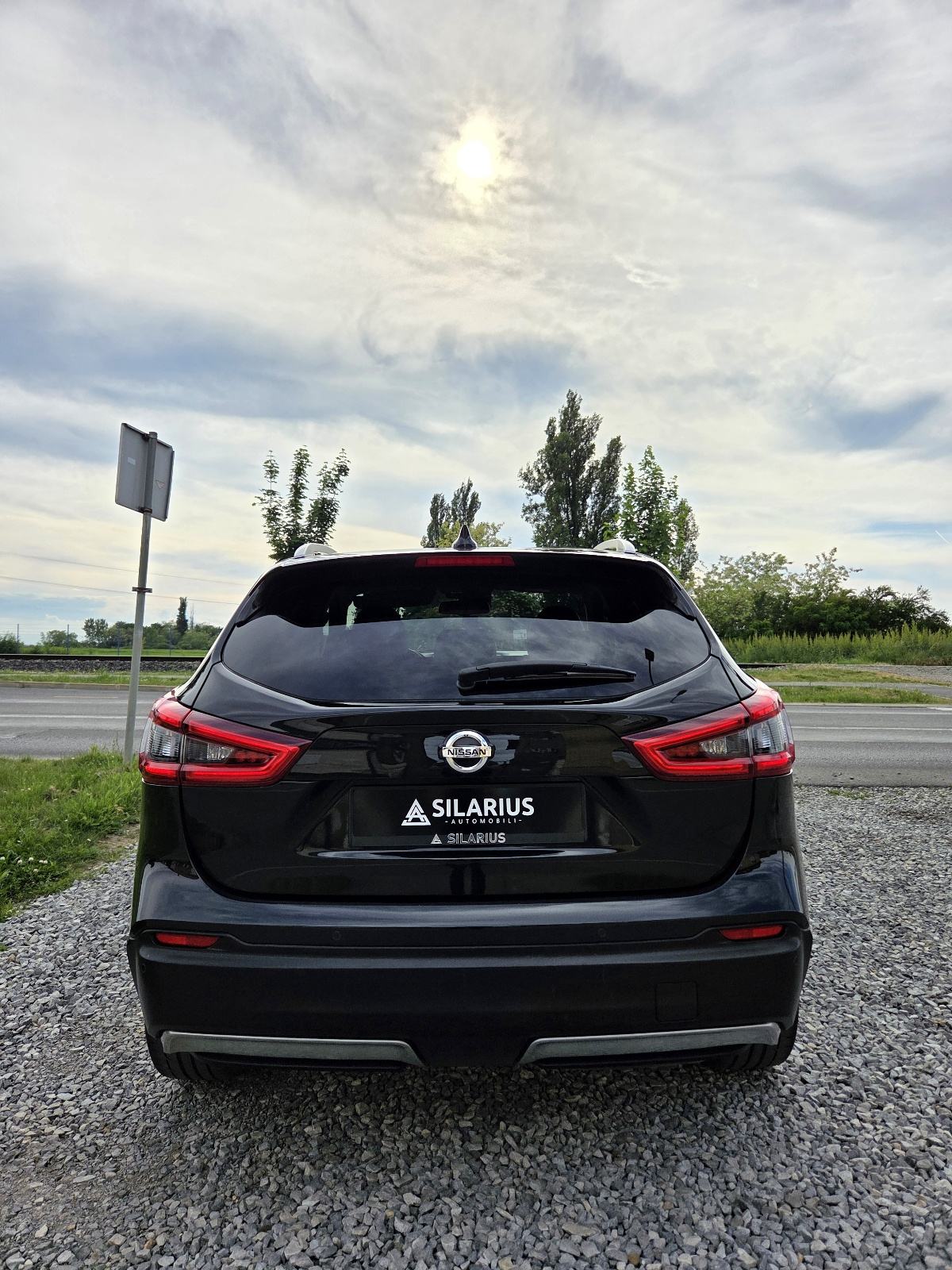 Nissan Qashqai 1.5dCi TEKNA-142TKM-JAMSTVO 12MJ-LED,360,PANO-VEL.SERV., fotografija 7
