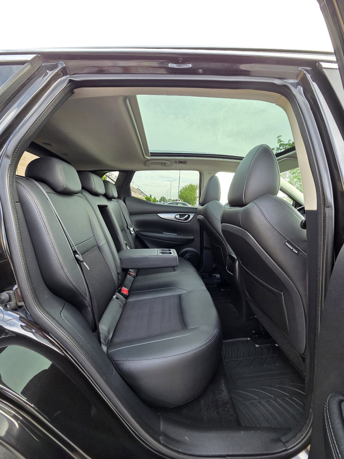 Nissan Qashqai 1.5dCi TEKNA-142TKM-JAMSTVO 12MJ-LED,360,PANO-VEL.SERV., fotografija 12
