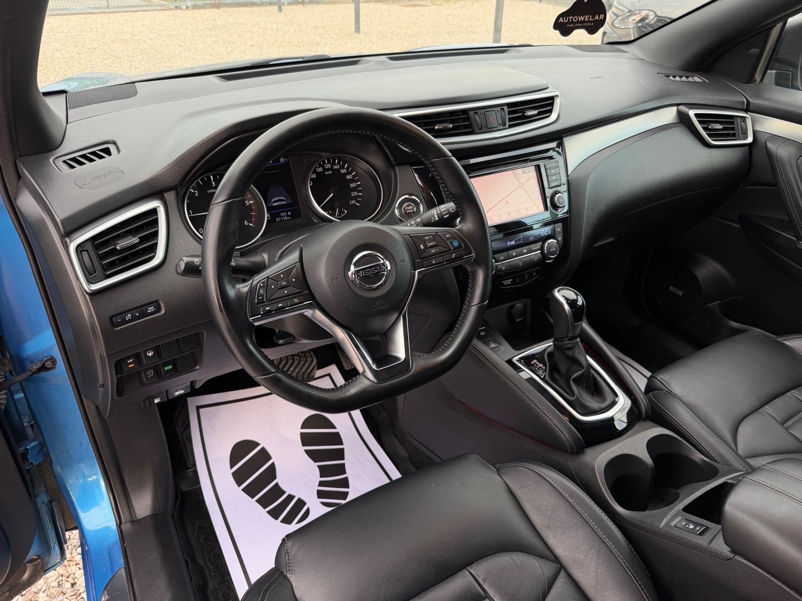 Nissan Qashqai 1,5dCi TEKNA+ AUTOMAT,ACC,PANORAMA,MEMORIJA,360°KAMERA, fotografija 9