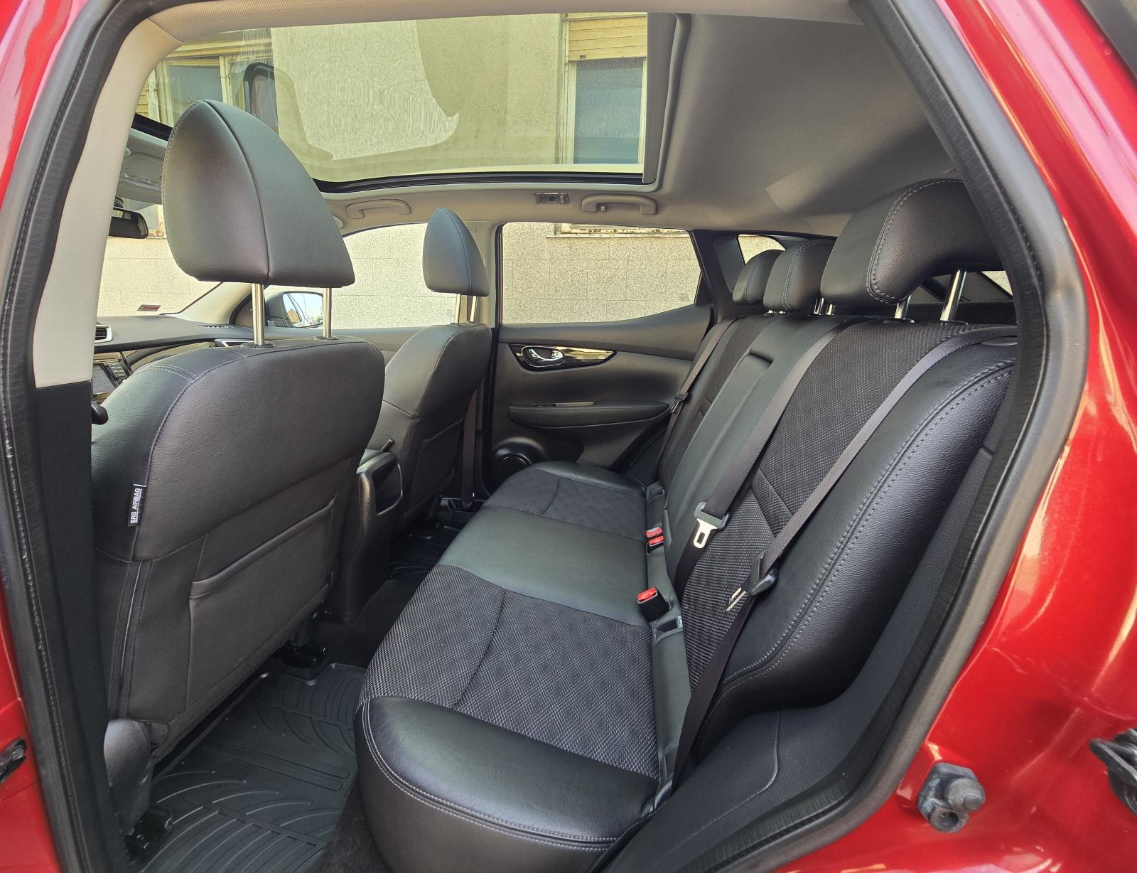 Nissan Qashqai 1.5 dCi TEKNA,LED,KAM.360°,PANO,ALU 19,SERV.KNJ,JAMSTVO, fotografija 12