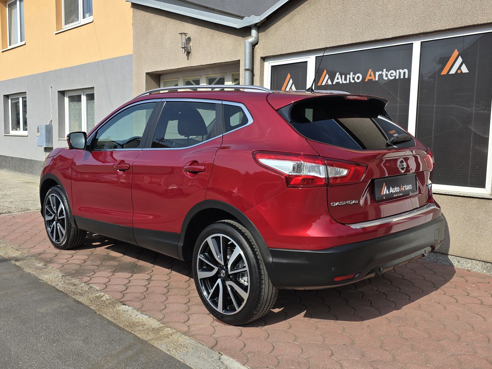 Nissan Qashqai 1.5 dCi TEKNA,LED,KAM.360°,PANO,ALU 19,SERV.KNJ,JAMSTVO, pogled izvana - slika 4