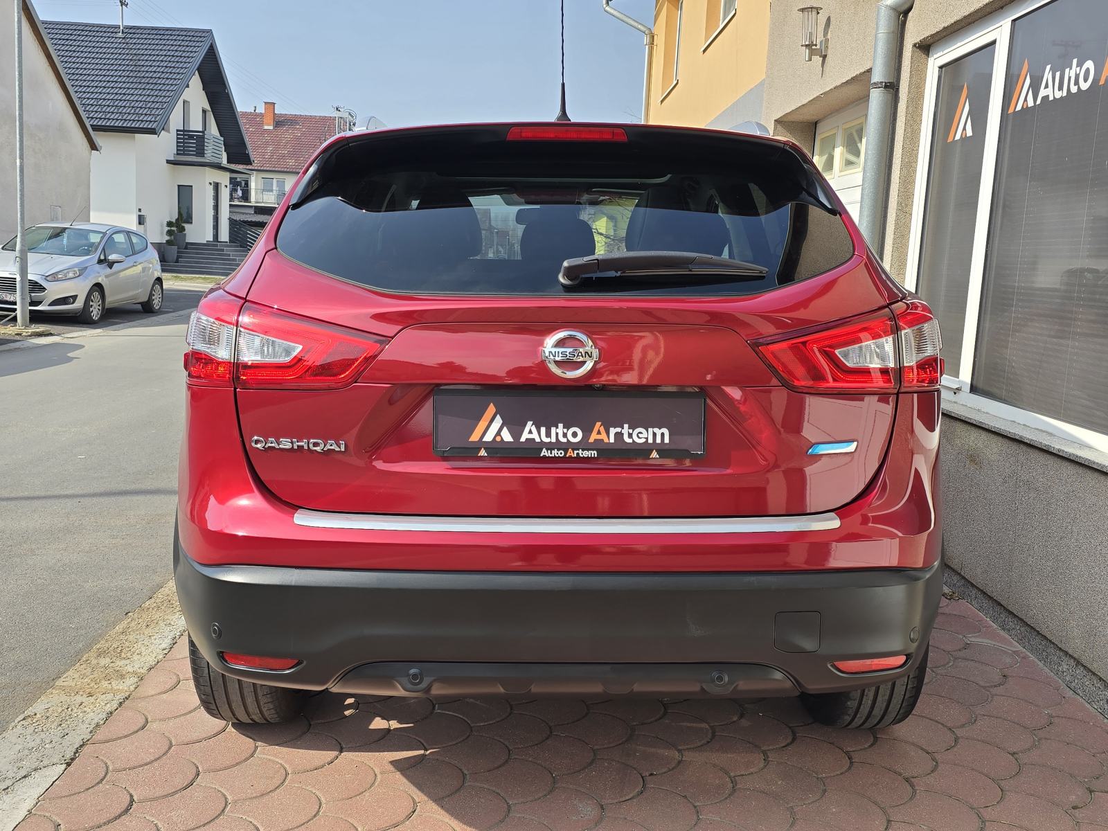 Nissan Qashqai 1.5 dCi TEKNA,LED,KAM.360°,PANO,ALU 19,SERV.KNJ,JAMSTVO, pogled izvana - slika 5