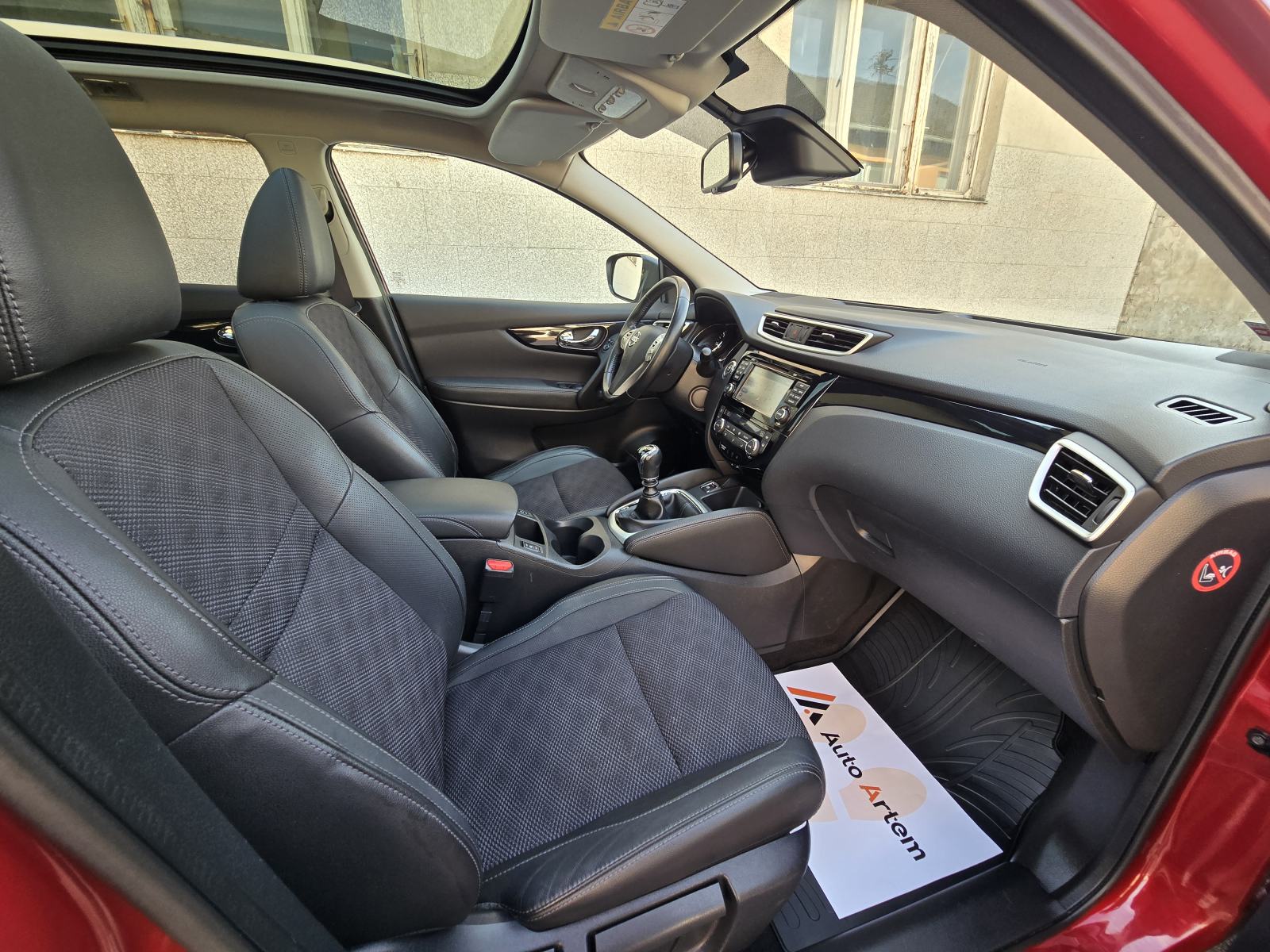 Nissan Qashqai 1.5 dCi TEKNA,LED,KAM.360°,PANO,ALU 19,SERV.KNJ,JAMSTVO, fotografija 10