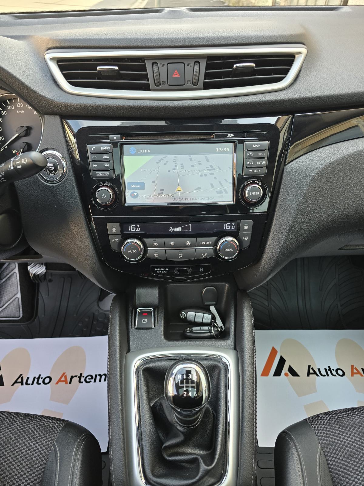 Nissan Qashqai 1.5 dCi TEKNA,LED,KAM.360°,PANO,ALU 19,SERV.KNJ,JAMSTVO, fotografija 17